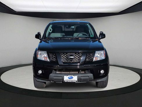 Used 2021 Nissan Frontier SV w/ Midnight Edition Floor Mats image 3