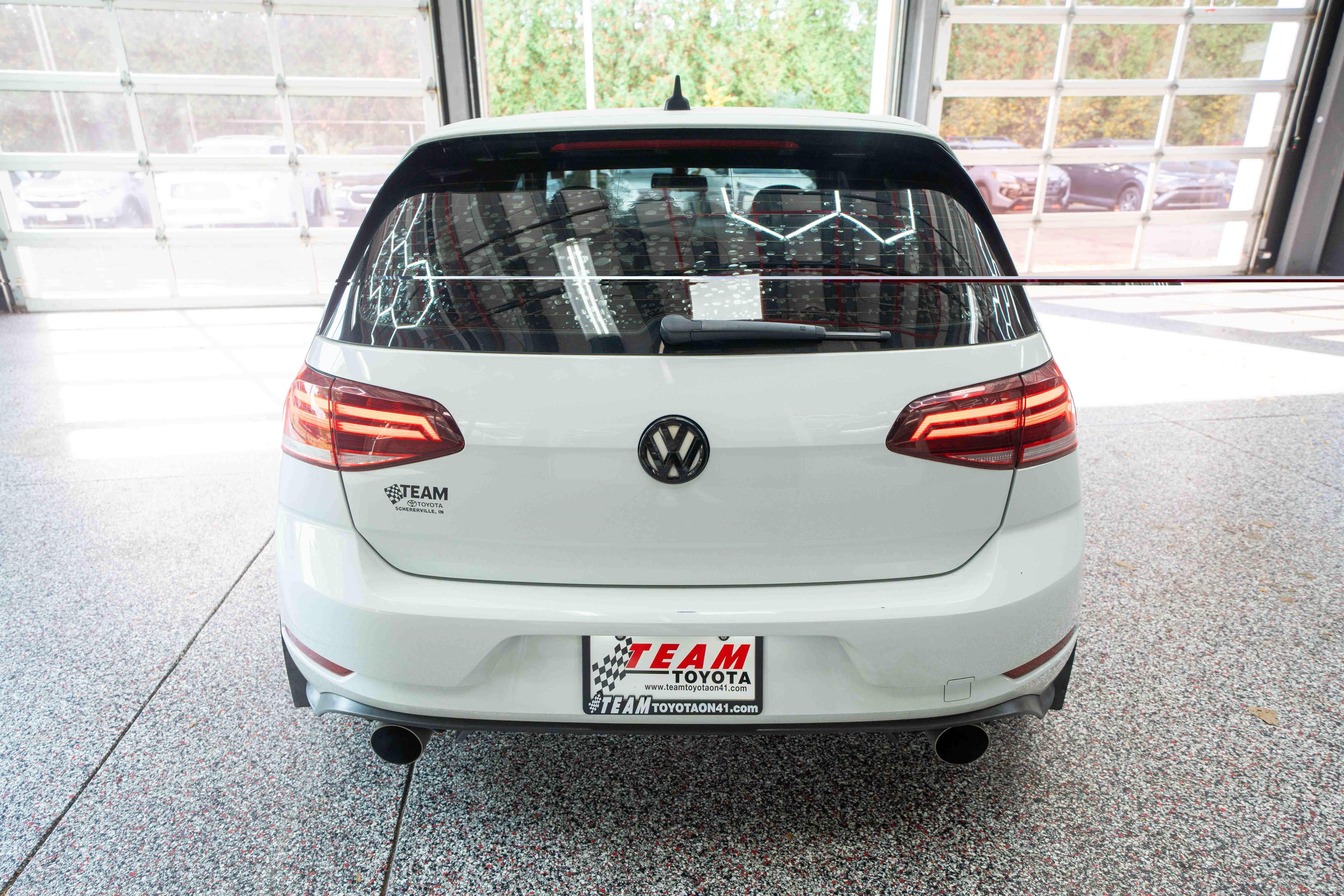 Used 2019 Volkswagen Golf 4-Door FWD image 3