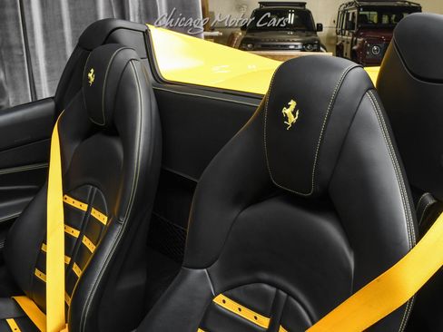 Used 2023 Ferrari F8 Tributo RWD image 20