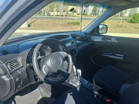 Used 2012 Subaru Forester 2.5X Premium w/ All-Weather Pkg image 13