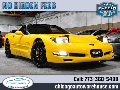 Used 2003 Chevrolet Corvette Coupe w/ Preferred Equipment Group RWD image 1