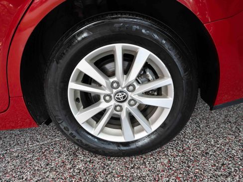 Used 2025 Toyota Camry LE FWD image 28
