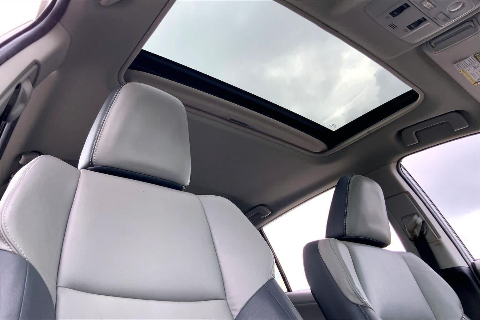 Used 2013 Toyota RAV4 Limited FWD image 14