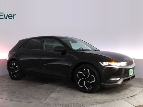 Used 2024 Hyundai Ioniq 5 SEL RWD image 14