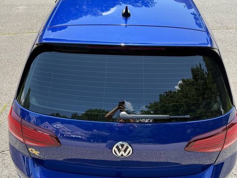 Used 2019 Volkswagen Golf R 4-Door AWD/4WD image 10