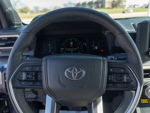 Certified 2025 Toyota Tacoma SR5 image 10