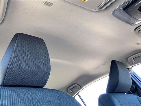 Used 2025 Toyota Prius LE image 14