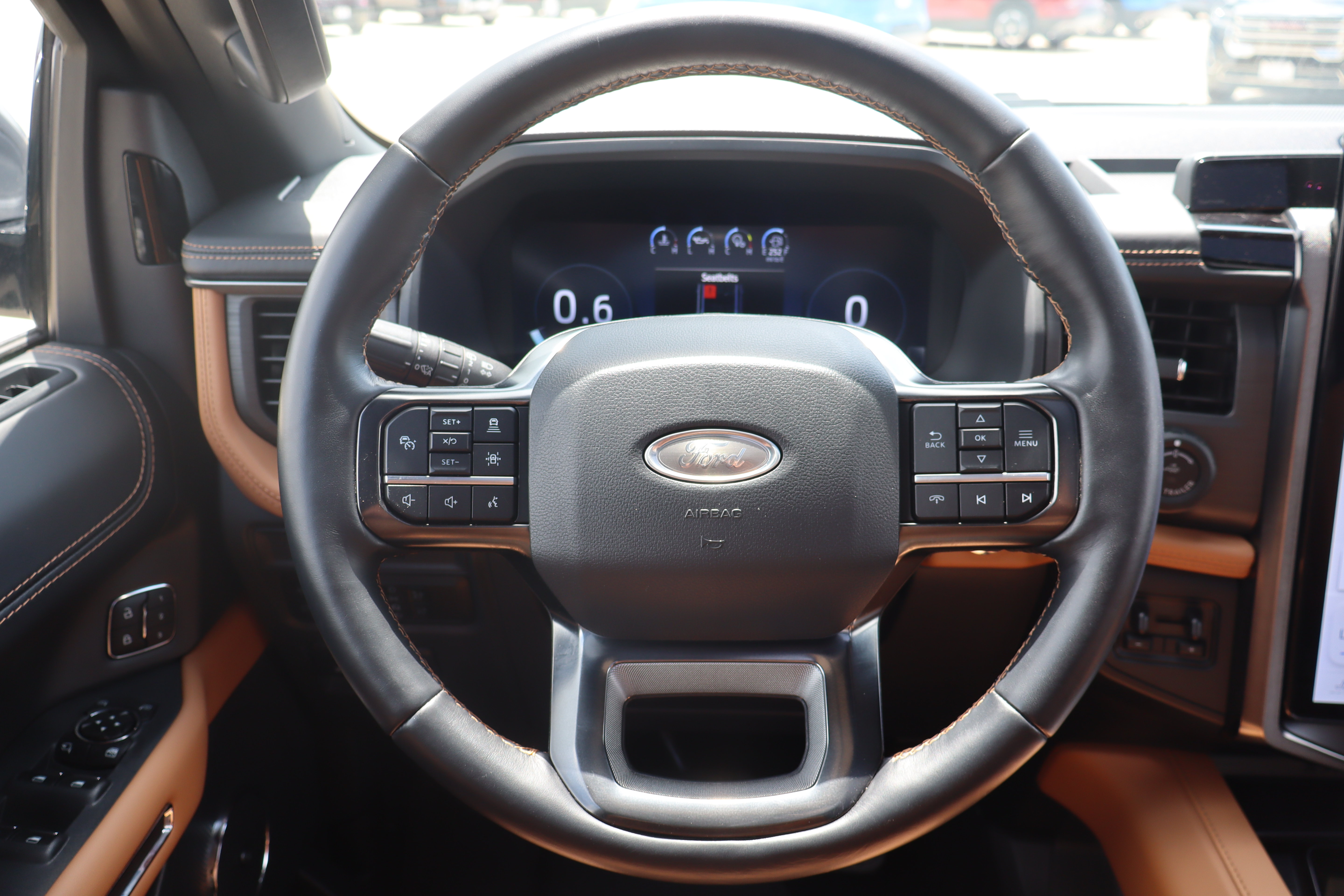 Used 2024 Ford Expedition Platinum AWD/4WD image 17