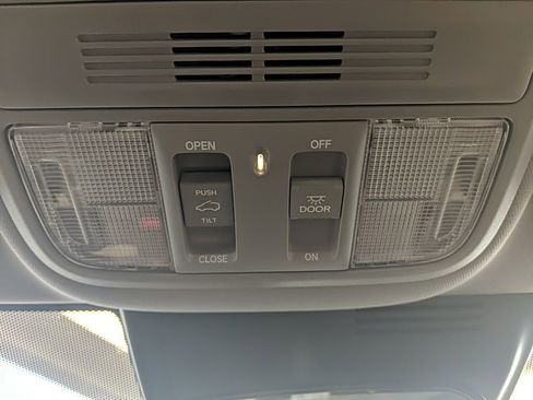 Used 2021 Honda CR-V EX image 27