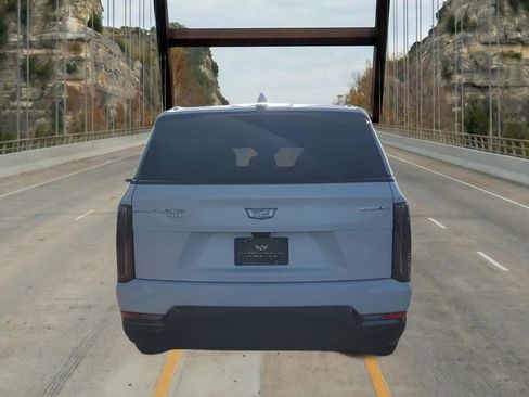 New 2026 Cadillac Escalade IQL Sport 2 AWD/4WD image 9