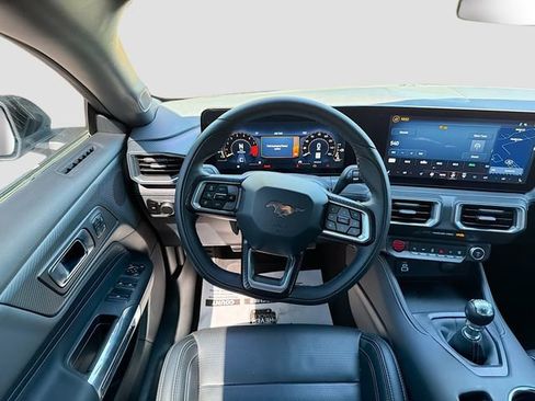 Used 2025 Ford Mustang GT Premium image 16