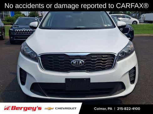 Used 2019 Kia Sorento FWD image 2