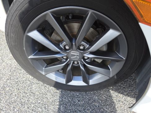 Certified 2019 Honda Civic EX image 12