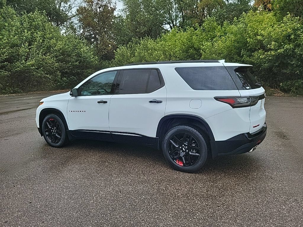 Used 2018 Chevrolet Traverse Premier w/ Redline Edition AWD/4WD image 16