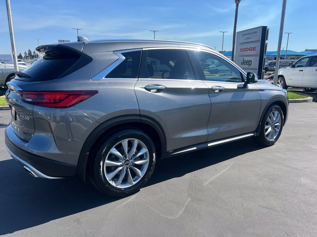 Used 2022 INFINITI QX50 Luxe AWD/4WD image 16