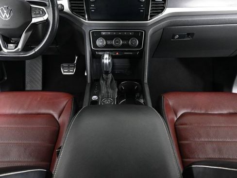 Certified 2022 Volkswagen Atlas Cross Sport SEL Premium R-Line image 20