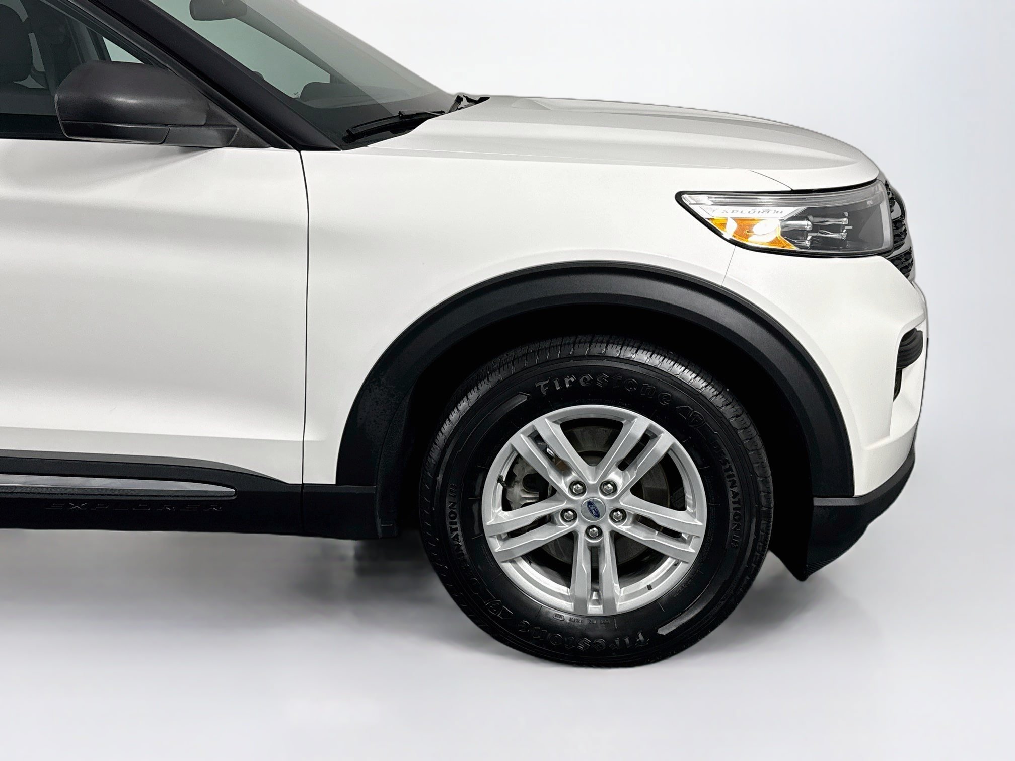 Used 2023 Ford Explorer XLT AWD/4WD image 46