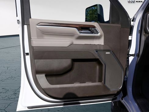 Used 2025 GMC Sierra 3500 SLT w/ Texas SLT Premium Package image 27