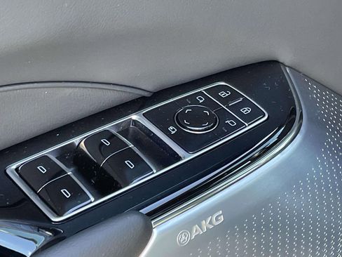 New 2026 Cadillac Lyriq Signature Luxury image 17