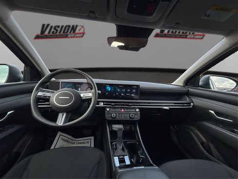 Certified 2025 Hyundai Tucson SE image 26