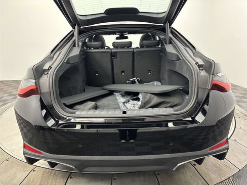 Used 2025 BMW i4 xDrive40i w/ Parking Assistance Package image 21