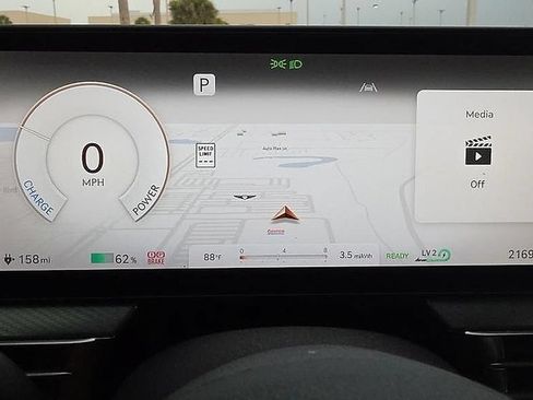 Used 2025 Genesis GV60 RWD image 8