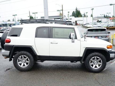 Used 2014 Toyota FJ Cruiser 4WD image 6