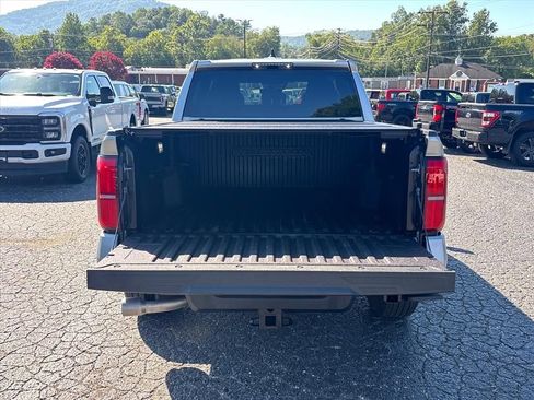 Used 2024 Toyota Tacoma TRD Sport RWD image 7