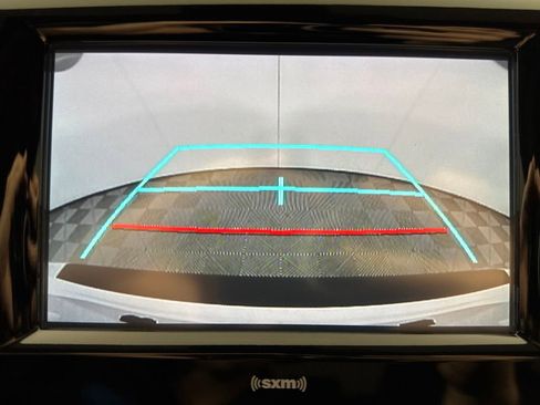 Used 2020 Toyota Camry SE w/ Carpet Mat Package image 16