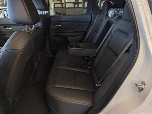 New 2026 Nissan Murano SV image 8