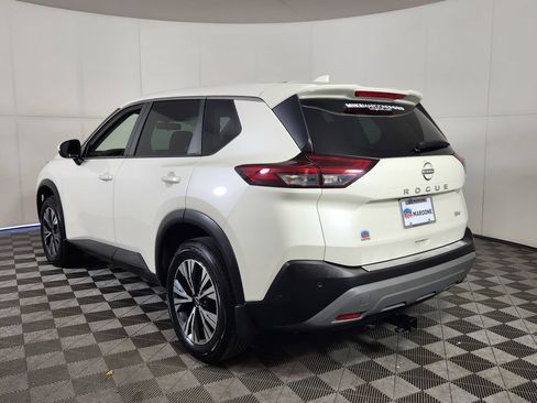 Used 2023 Nissan Rogue SV FWD image 5
