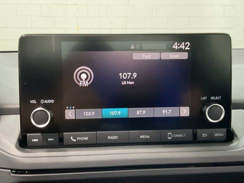 Certified 2025 Honda Accord LX image 16