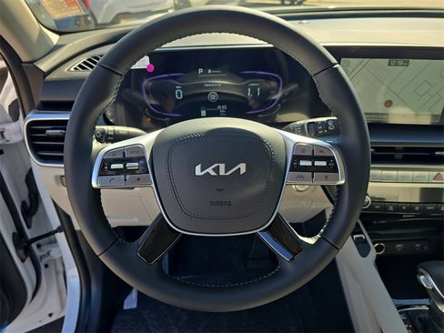 New 2025 Kia Telluride S image 31