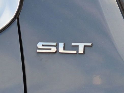 Used 2019 GMC Acadia SLT FWD image 13