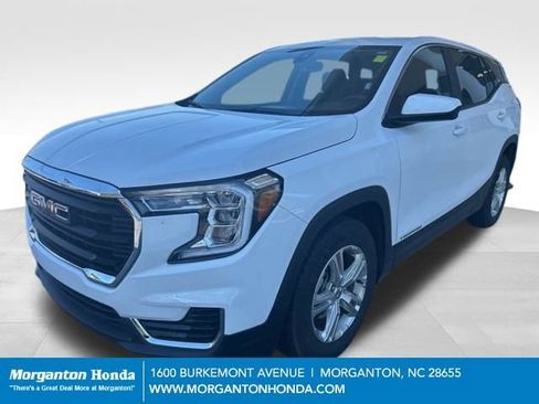 Used 2024 GMC Terrain SLE AWD/4WD image 3
