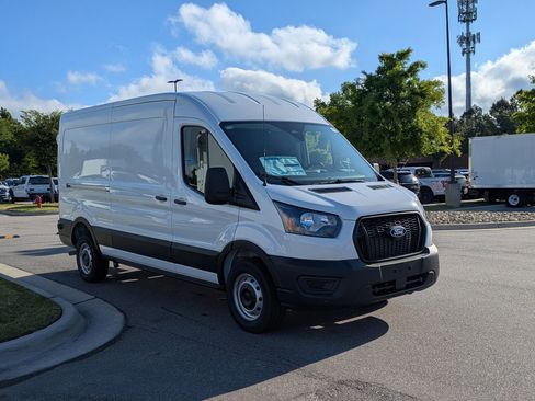 New 2026 Ford Transit 250 148 Medium Roof RWD image 2