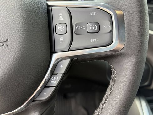 New 2026 RAM 2500 Laramie AWD/4WD image 22