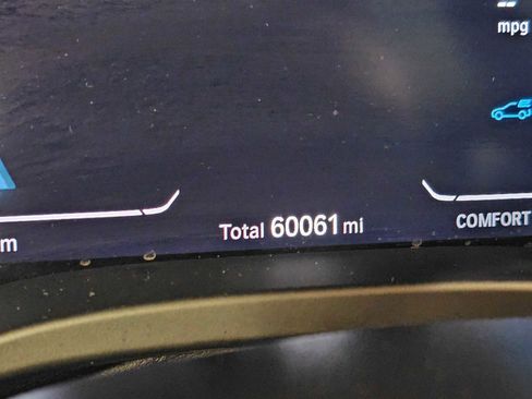 Used 2021 BMW X3 xDrive30e w/ Premium Package image 13