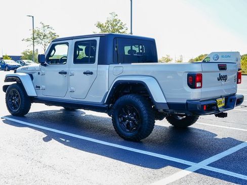 Used 2022 Jeep Gladiator Willys image 23