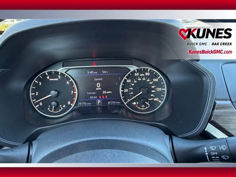 Used 2025 Nissan Altima 2.5 SV FWD image 12