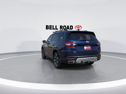 Used 2025 Honda Pilot Elite image 7