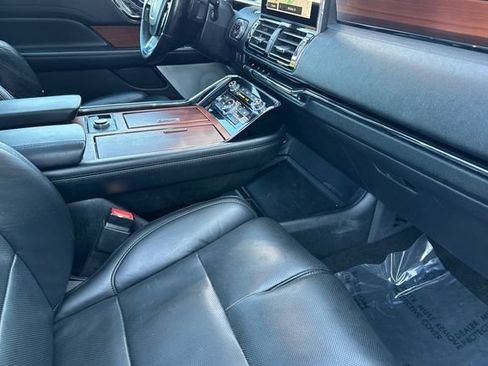 Used 2020 Lincoln Navigator L Reserve w/ Equipment Group 208A Reserve image 20