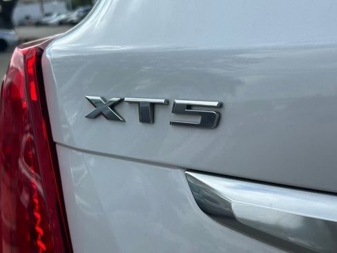 Used 2019 Cadillac XT5 Luxury image 14