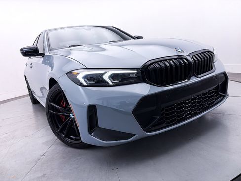 Used 2023 BMW 330i Sedan w/ M Sport Package RWD image 3