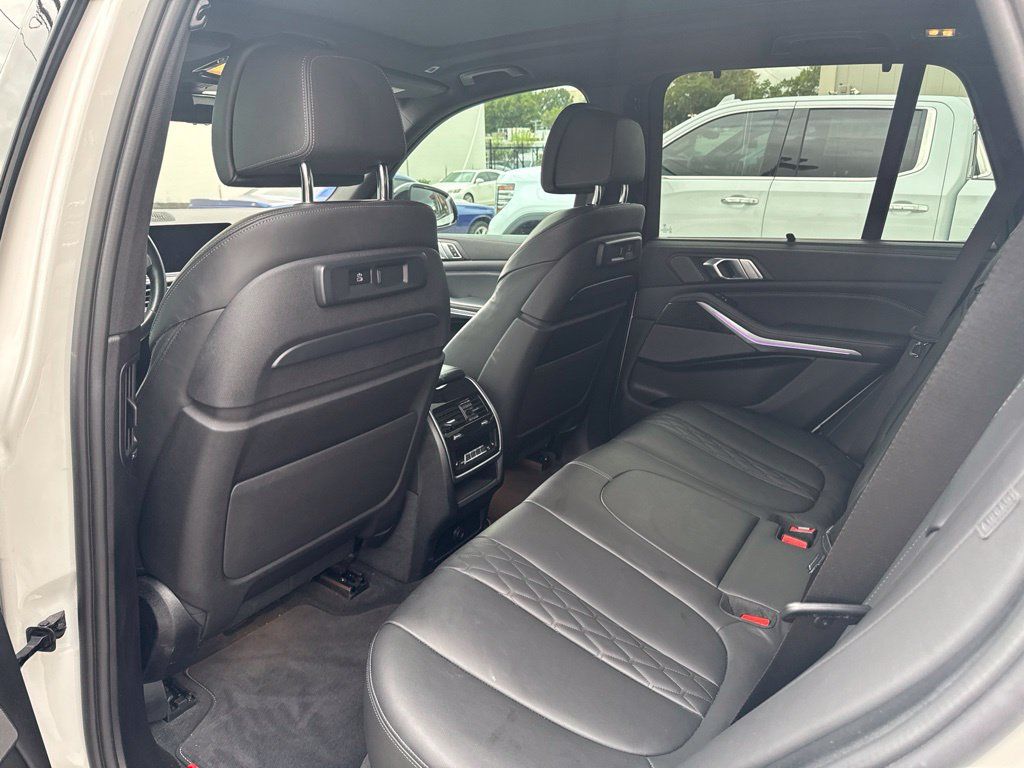 Used 2023 BMW X5 M50i w/ Executive Package AWD/4WD image 18