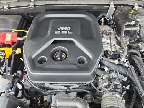 Used 2021 Jeep Wrangler Unlimited Sport AWD/4WD image 22