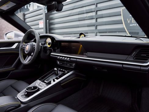Used 2025 Porsche 911 Turbo S image 38