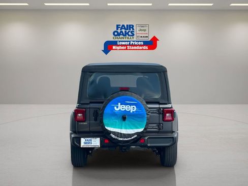 Certified 2022 Jeep Wrangler Unlimited Sport image 9