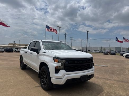Used 2023 Chevrolet Silverado 1500 Custom RWD image 1