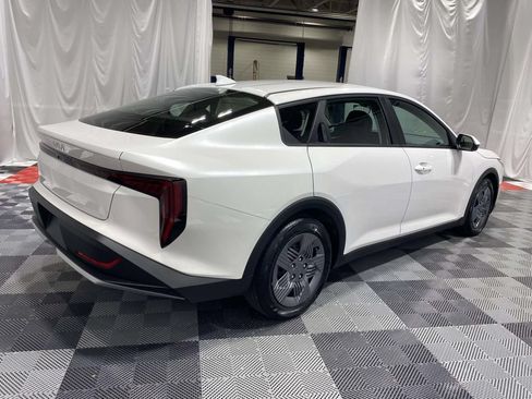 New 2026 Kia K4 FWD image 4